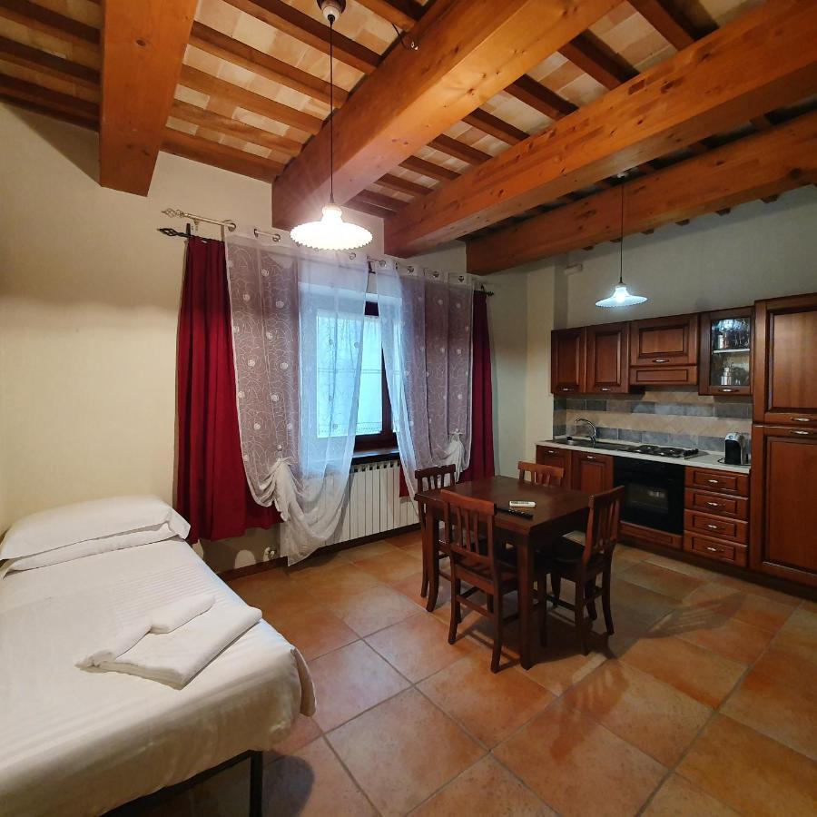 Pietra Maula Agriturismo 카스텔라이몬도 외부 사진