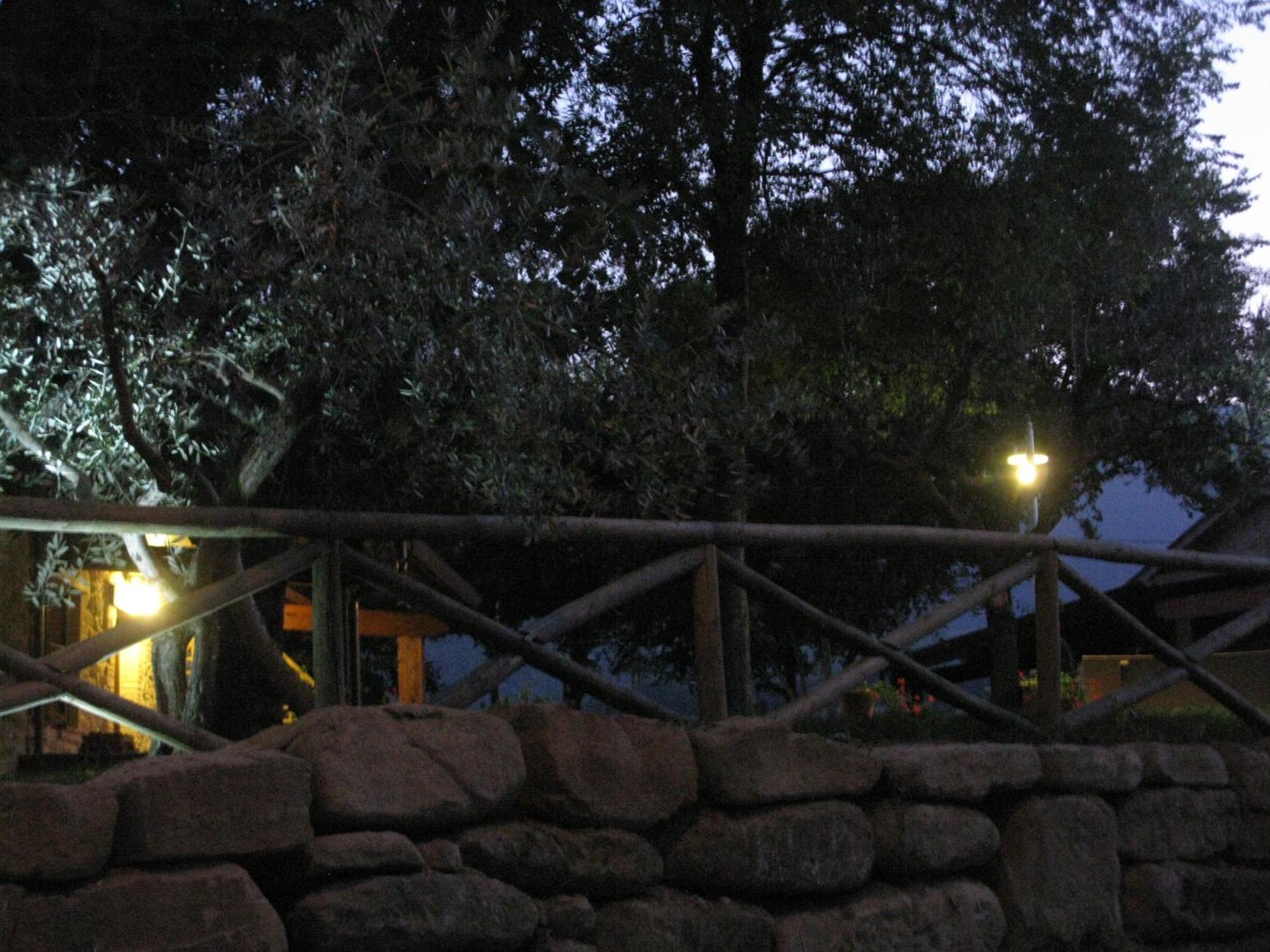 Pietra Maula Agriturismo 카스텔라이몬도 외부 사진