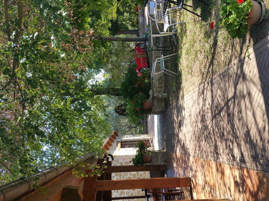 Pietra Maula Agriturismo 카스텔라이몬도 외부 사진
